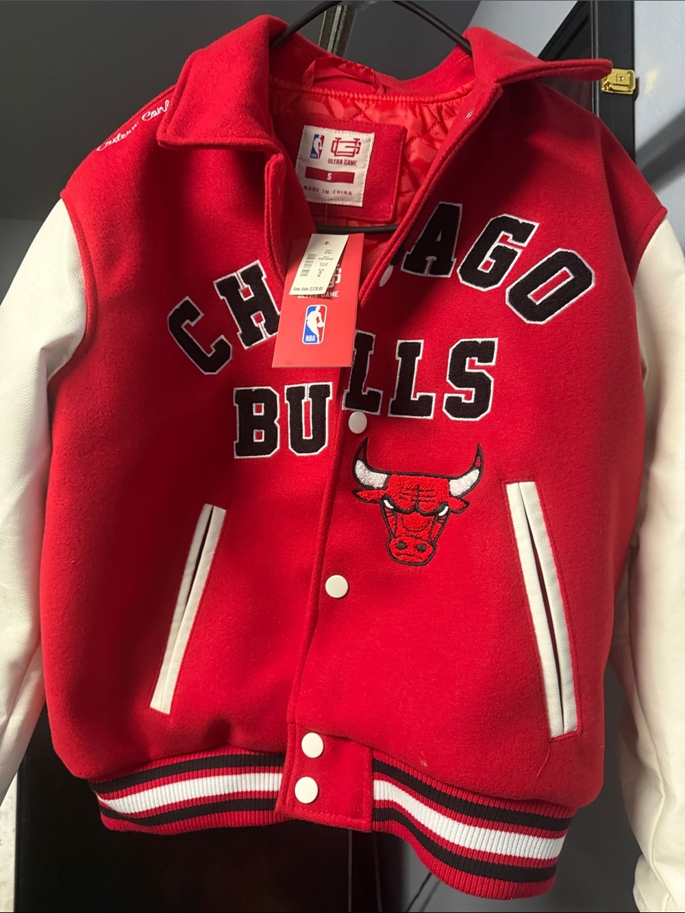 Chicago Bulls Red & White Varsity Jacket - NBA Team Letterman